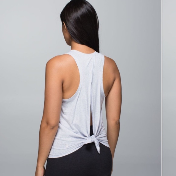 Lululemon All Tied Up Tank size 6 - Picture 4 of 9